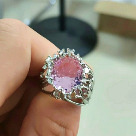 925 Sterling Silver Pink Ring - Picture 4 of 5